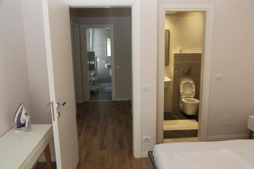 Ένα μπάνιο στο Artino