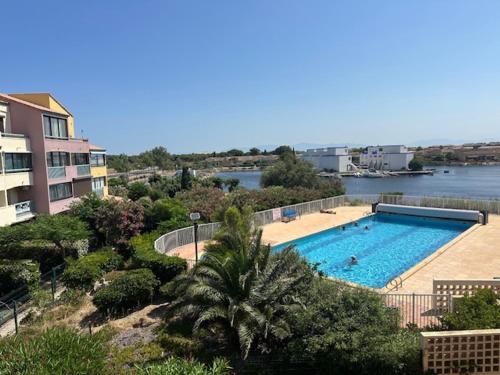 Charmant T2 Cabine 4 Pers, Piscine, Parking à Le Barcarès - FR-1-799-39