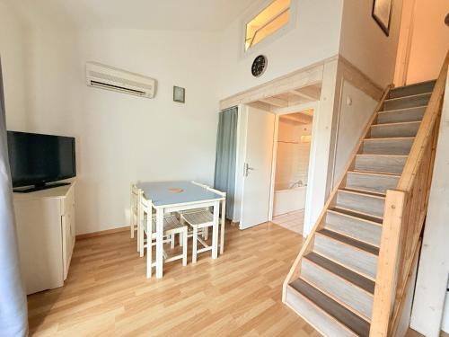 Studio avec piscine et WiFi à Saint-Georges-d'Oléron - FR-1-778-40