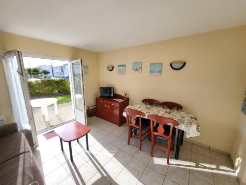 Appartement cosy avec piscine et parking proche mer