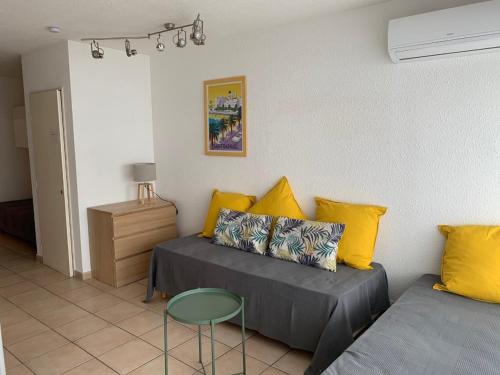 Studio climatisé, centre-ville, proche plage, WiFi