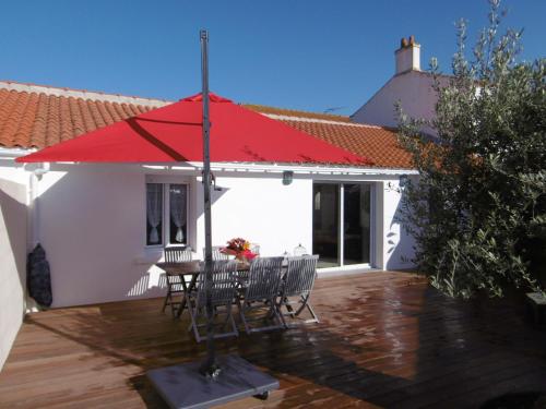 Maison à L'Herbaudière, proche plage et commerces, pour 6 personnes - FR-1-823-60