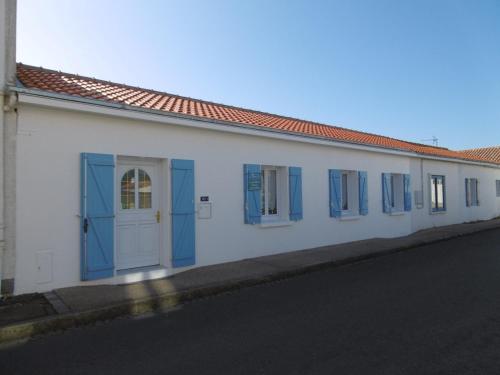 Photo de la galerie de l'établissement Maison à L'Herbaudière, proche plage et commerces, pour 6 personnes - FR-1-823-60, à Noirmoutier-en-l'lle