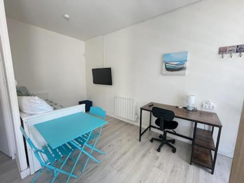 Studio 2 personnes accès direct plage
