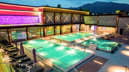 Bazén v ubytování Grand Hotel Bansko - Fitness & SPA nebo v jeho okolí