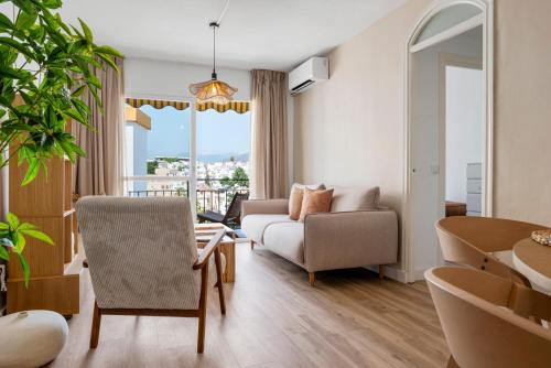 Central Estepona, Walk to Beach and Old Town