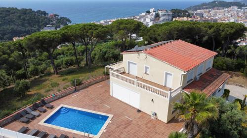 Costa Brava Holidays Villa Yuca, Sea views, Pool