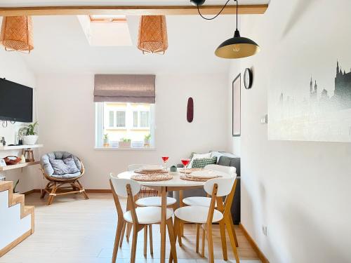 Modern Apartments with Air Conditioning, Vistula Boulevards, Cracow city heart