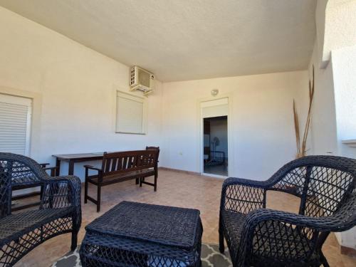 Gallery image of Apartments Rosa Soldatica in Vir