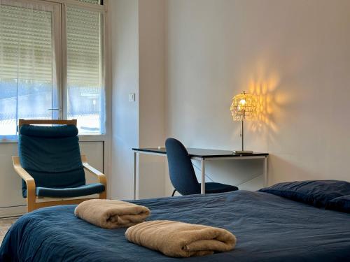 Postel nebo postele na pokoji v ubytování Appartement avec balcon 4 pers