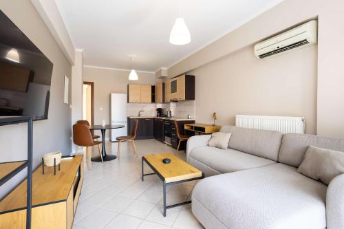 Kalamata City Nest - Ypapanti Cozy & Bright Getaway
