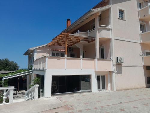 Gallery image of Vila Rosa in Tkon