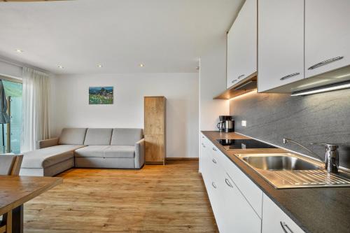 Una cocina o zona de cocina en Moarhof