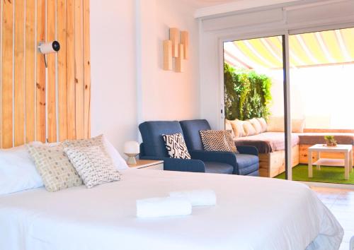 OCEANFRONT CHILLSTAY - 4 Beds and a Pool