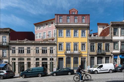 Mouzinho da Silveira 215 by LovelyStay