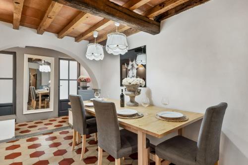 GOLDEN LUXE - Bloomhouse Appartamento di charme centro storico
