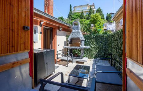 3 Bedroom Gorgeous Apartment In Rijeka