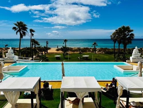 Hotel LIVVO Budha Beach