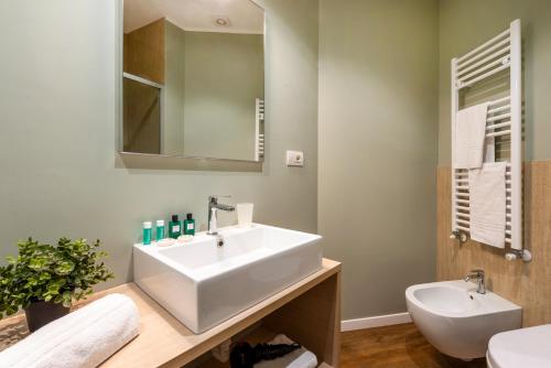 Duomo Apartments B Home - Two Bedrooms & Bathroom