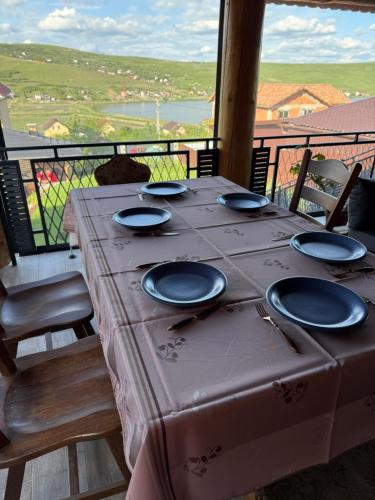 Landskap semula jadi dekat dengan chalet