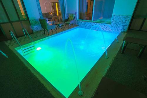 Bazén v ubytování Velvet Resort nebo v jeho okolí