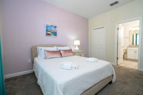 8BR Resort - Cinema, Themed Rooms, Jacuzzi & Game Room! photo 34