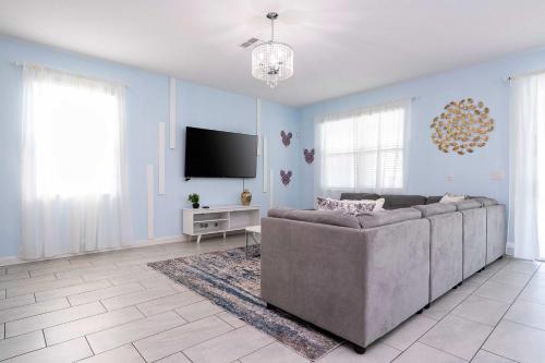 8BR Resort - Cinema, Themed Rooms, Jacuzzi & Game Room! photo 66
