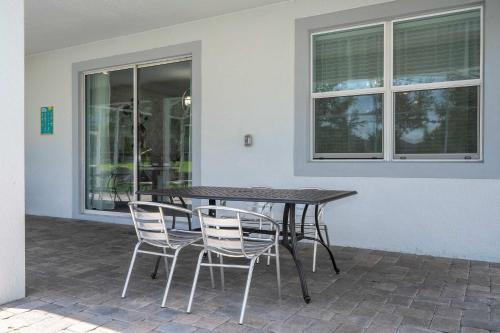 8BR Resort - Cinema, Themed Rooms, Jacuzzi & Game Room! photo 75