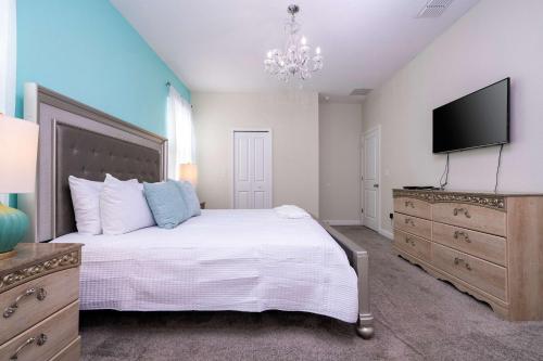 8BR Resort - Cinema, Themed Rooms, Jacuzzi & Game Room! photo 82
