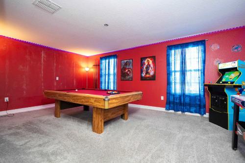 8BR Resort - Cinema, Themed Rooms, Jacuzzi & Game Room! photo 115