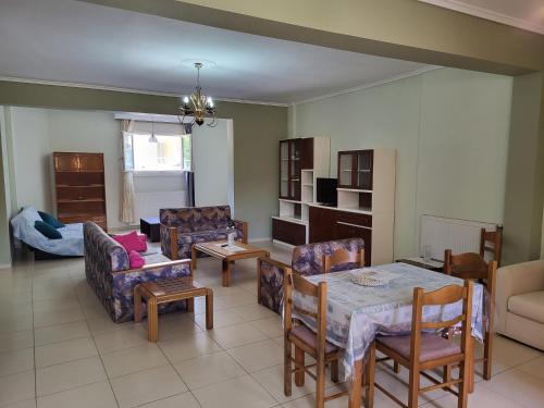 Gallery image of Theodoras House in Néa Michanióna