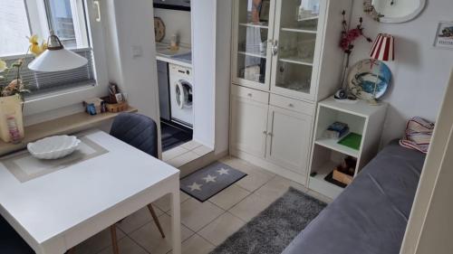 Η κουζίνα ή μικρή κουζίνα στο Kleine Auster