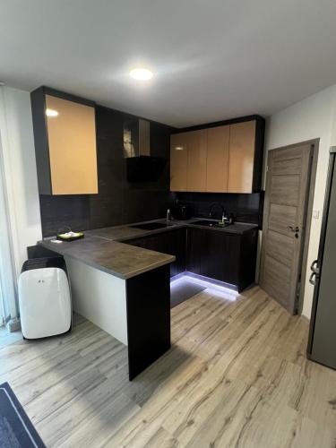Una cocina o cocineta en Apart U Svatých
