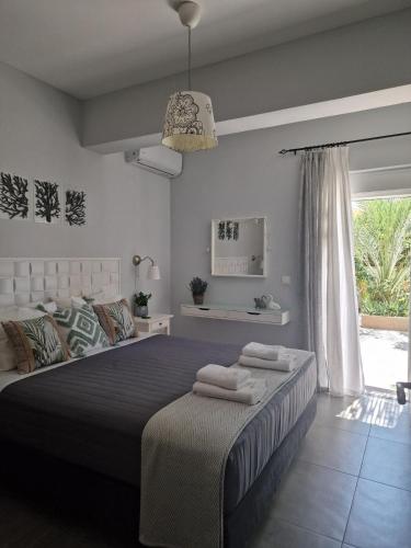 E&G Relax Homes-G Private Garden & Jacuzzi
