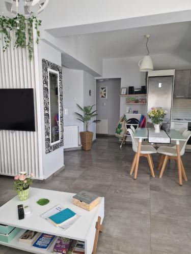 E&G Relax Homes-G Private Garden & Jacuzzi