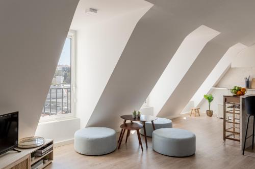 Stylish 2-Bedroom Apartment in Central Lisbon