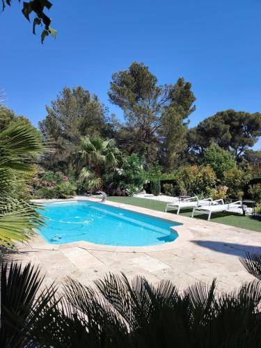 Villa avec piscine entre Marseille et Cassis