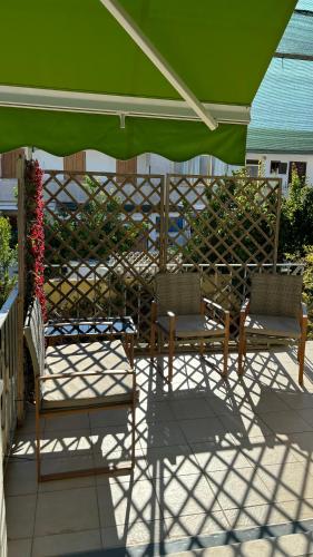 Un balcón o terraza de Casa centralissima Torre dell Orso 100m dal mare