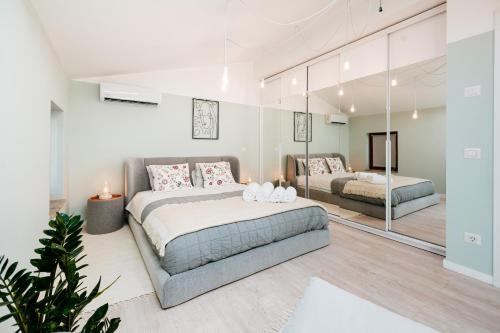 Ένα ή περισσότερα κρεβάτια σε δωμάτιο στο Elma 2 - Piata Romana