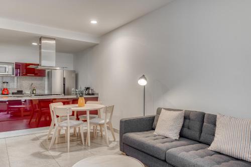 Kuchyň nebo kuchyňský kout v ubytování Polanco Business & Leisure Hub