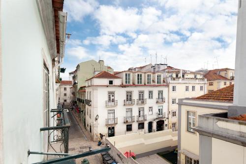 Charming Historic Lisbon Bairro Alto Apartment