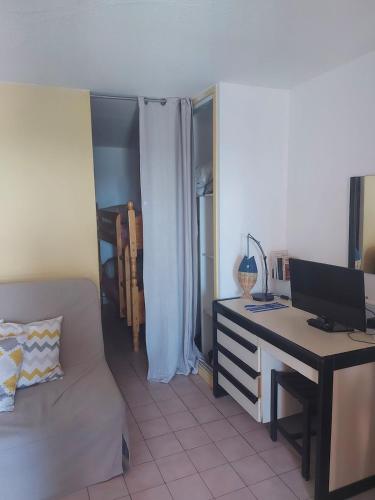 Studio - stunning sea view