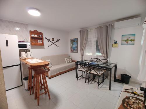 Η κουζίνα ή μικρή κουζίνα στο Estrella Del Mar, Denia