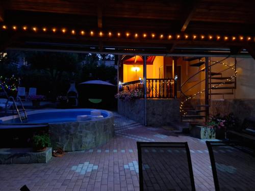 Πισίνα στο ή κοντά στο Petra Vendégház