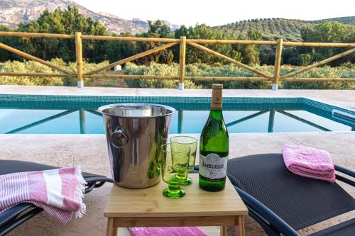 Vista general de una montaña o vista desde la casa o chalet 
