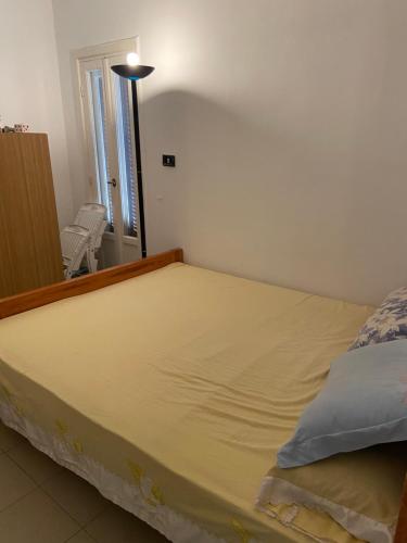 Ένα ή περισσότερα κρεβάτια σε δωμάτιο στο Cheerful 3 bedroom home with garden