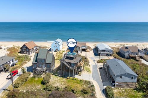 eine Luftansicht eines Hauses mit Heißluftballon in der Unterkunft Amazing View in Nags Head
