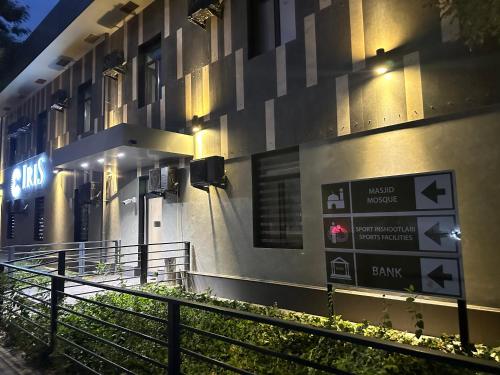 Bangunan di mana terletaknya hotel