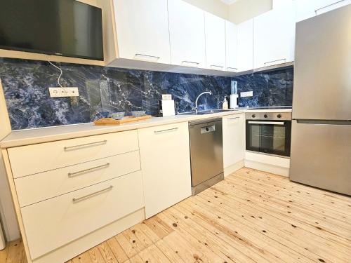 Central Bliss Apartments No2