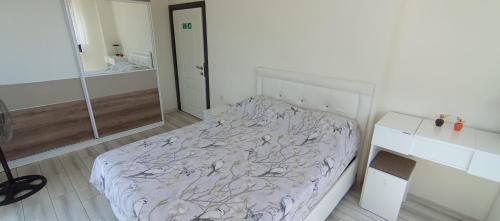 Postel nebo postele na pokoji v ubytování Arzu Villa